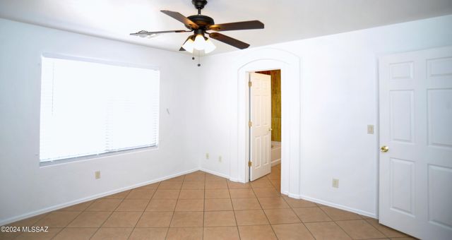 2851 E Paseo La Tierra Buena, Tucson, AZ 85706