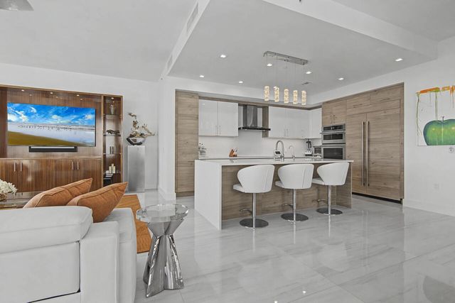 3 WATER CLUB Way 1201, North Palm Beach, FL 33408