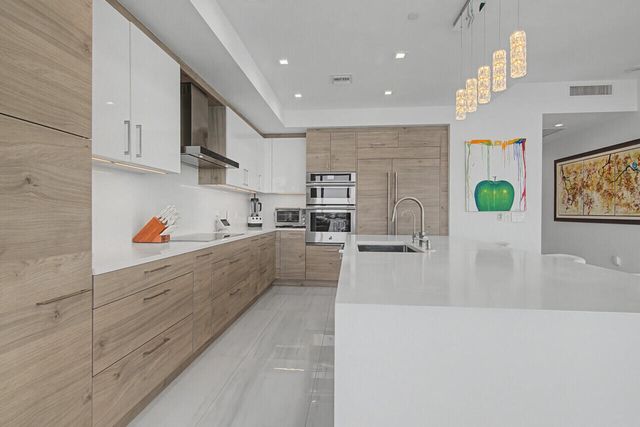 3 WATER CLUB Way 1201, North Palm Beach, FL 33408