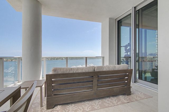 3 WATER CLUB Way 1201, North Palm Beach, FL 33408