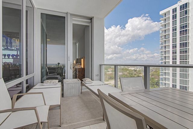 3 WATER CLUB Way 1201, North Palm Beach, FL 33408
