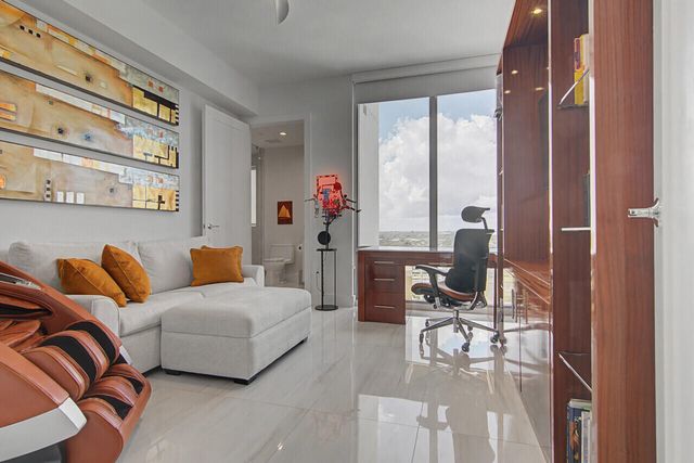 3 WATER CLUB Way 1201, North Palm Beach, FL 33408
