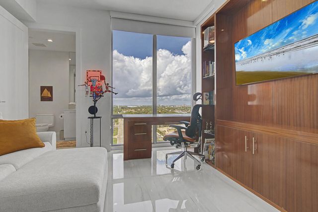 3 WATER CLUB Way 1201, North Palm Beach, FL 33408