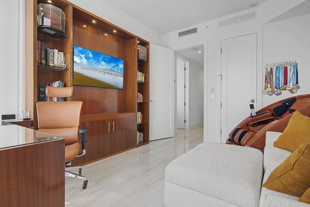 3 WATER CLUB Way 1201, North Palm Beach, FL 33408