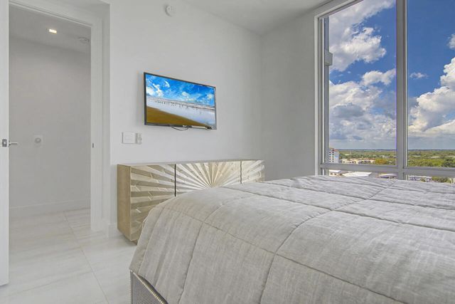 3 WATER CLUB Way 1201, North Palm Beach, FL 33408