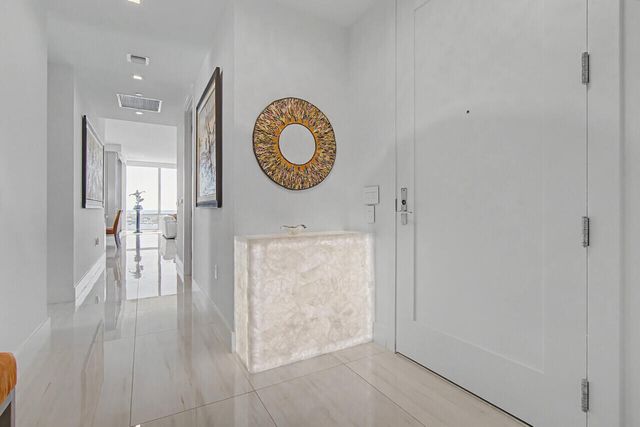 3 WATER CLUB Way 1201, North Palm Beach, FL 33408