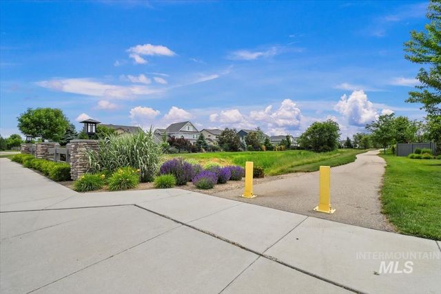 3345 E Mardia St, Meridian, ID 83642