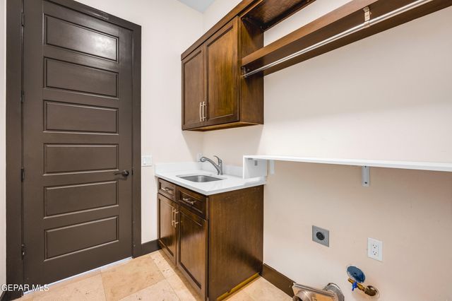 7304 CANYON WREN Avenue, El Paso, TX 79911