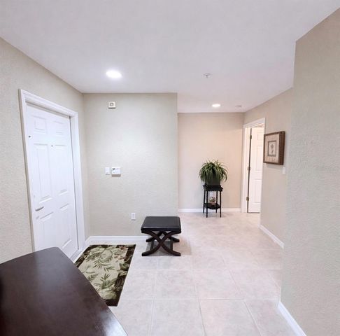 6318 GRAND OAK CIRCLE 201, Bradenton, FL 34203