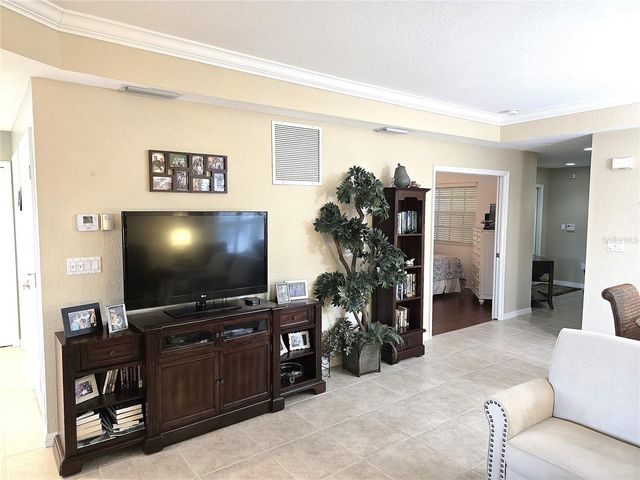 6318 GRAND OAK CIRCLE 201, Bradenton, FL 34203