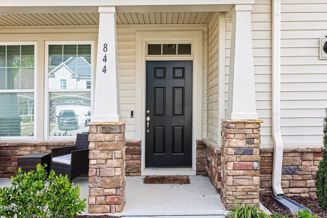 844 Golden Plum Lane, Zebulon, NC 27597