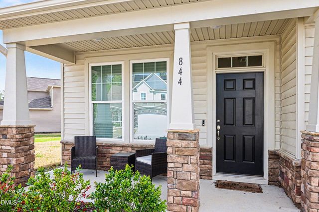 844 Golden Plum Lane, Zebulon, NC 27597
