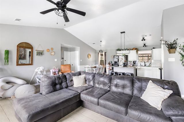 9660 Fostoria Road, Cleveland, TX 77328