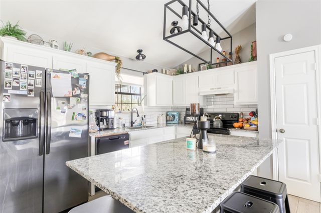 9660 Fostoria Road, Cleveland, TX 77328