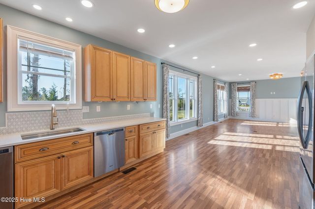 306 Joan Court, Beaufort, NC 28516