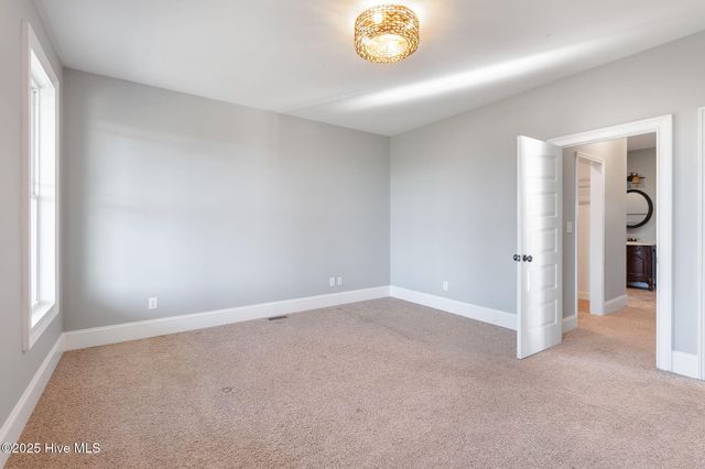 306 Joan Court, Beaufort, NC 28516