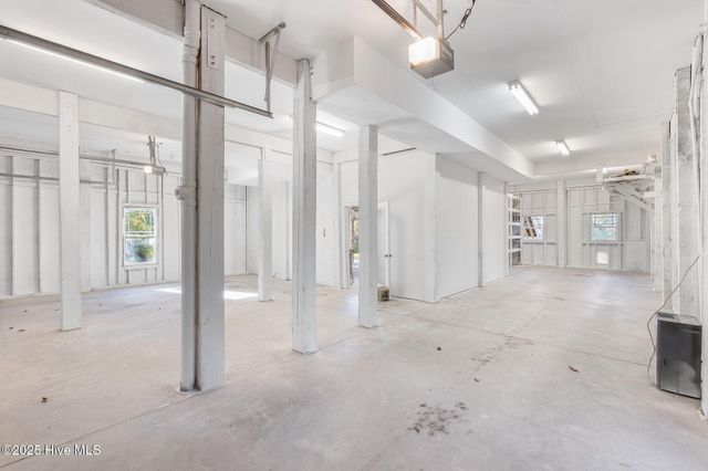 306 Joan Court, Beaufort, NC 28516