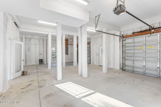 306 Joan Court, Beaufort, NC 28516