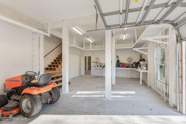 306 Joan Court, Beaufort, NC 28516