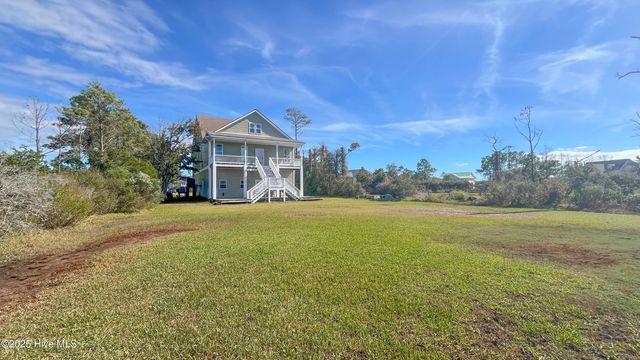 306 Joan Court, Beaufort, NC 28516