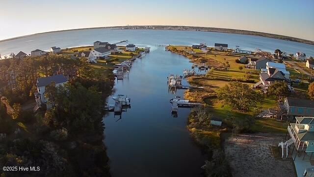 306 Joan Court, Beaufort, NC 28516