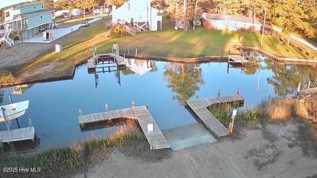 306 Joan Court, Beaufort, NC 28516