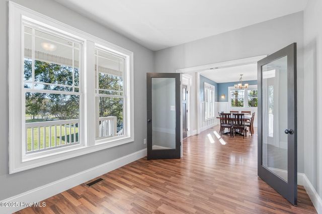 306 Joan Court, Beaufort, NC 28516