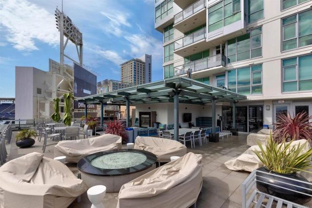 325 7th Avenue 2101, San Diego, CA 92101