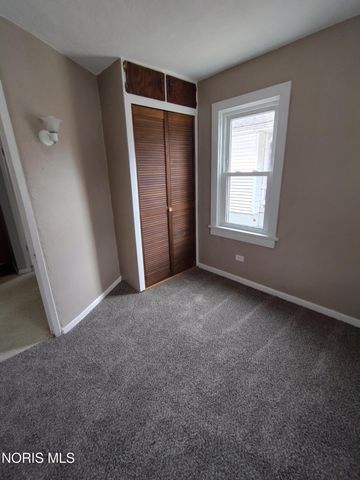 6043 Pickard Drive, Toledo, OH 43613