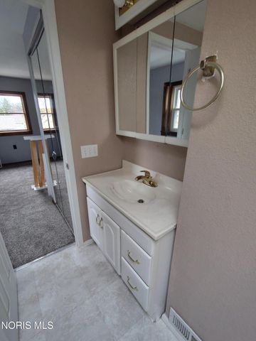 6043 Pickard Drive, Toledo, OH 43613