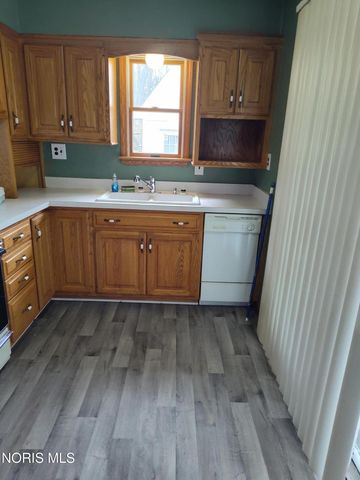 6043 Pickard Drive, Toledo, OH 43613