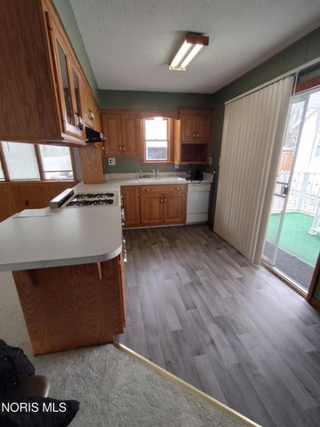 6043 Pickard Drive, Toledo, OH 43613