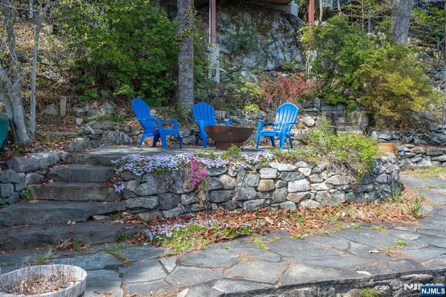 106 Demarest, Bloomingdale, NJ 07403