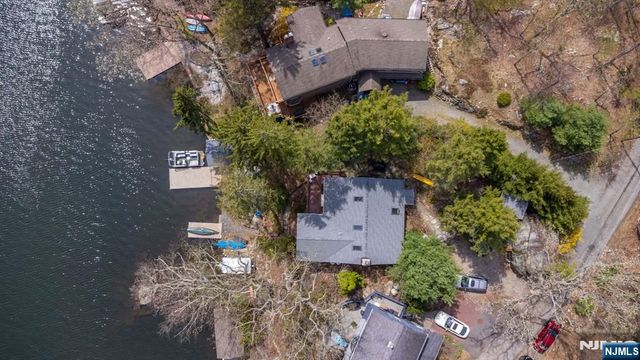 106 Demarest, Bloomingdale, NJ 07403