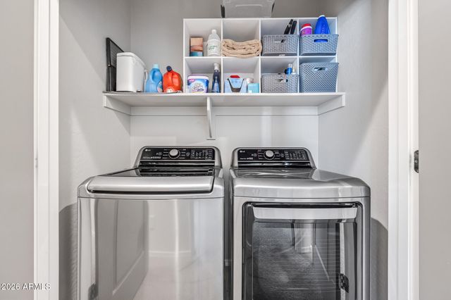 1736 E BRIDGEPORT Parkway, Gilbert, AZ 85295