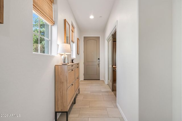 1736 E BRIDGEPORT Parkway, Gilbert, AZ 85295
