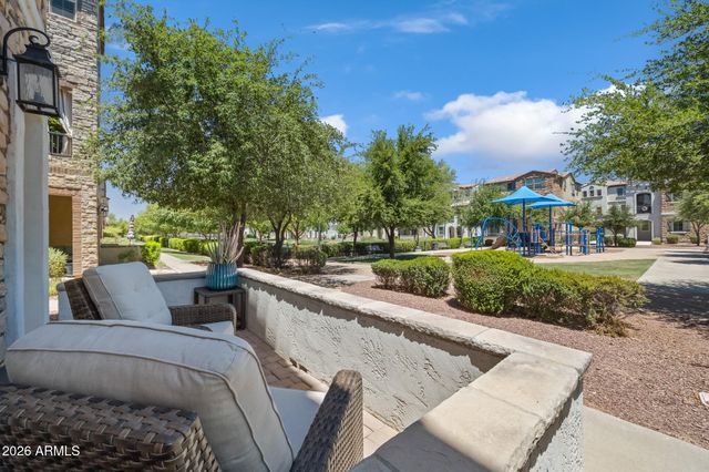 1736 E BRIDGEPORT Parkway, Gilbert, AZ 85295