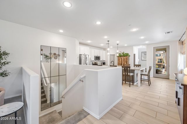 1736 E BRIDGEPORT Parkway, Gilbert, AZ 85295