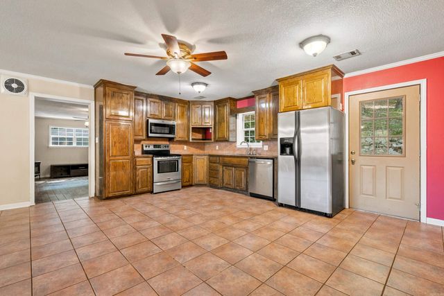 219 Oak Valley Drive, Hot Springs, AR 71913
