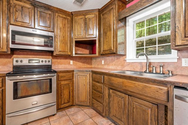 219 Oak Valley Drive, Hot Springs, AR 71913
