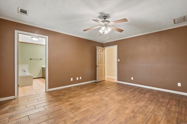 219 Oak Valley Drive, Hot Springs, AR 71913