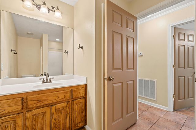 219 Oak Valley Drive, Hot Springs, AR 71913