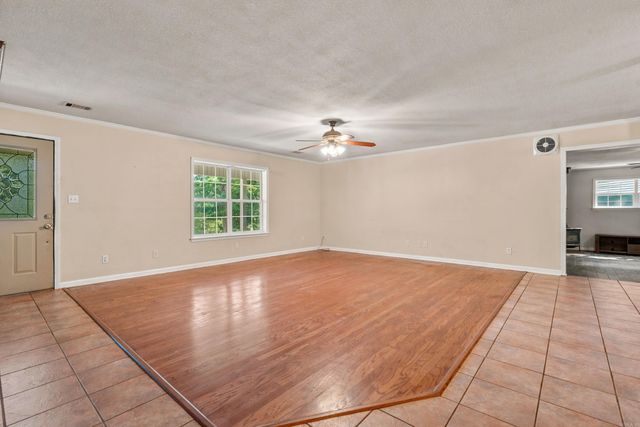 219 Oak Valley Drive, Hot Springs, AR 71913