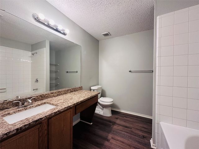 2463 Marimont Lane, Lancaster, TX 75134