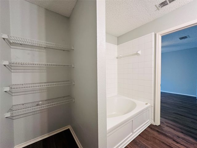 2463 Marimont Lane, Lancaster, TX 75134