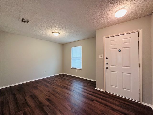 2463 Marimont Lane, Lancaster, TX 75134