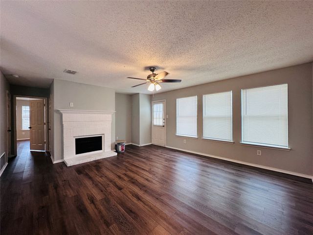 2463 Marimont Lane, Lancaster, TX 75134