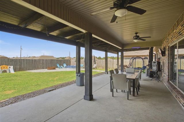 310 Tiffany Dawn Lp, Sulphur, LA 70665