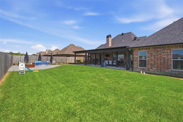 310 Tiffany Dawn Lp, Sulphur, LA 70665