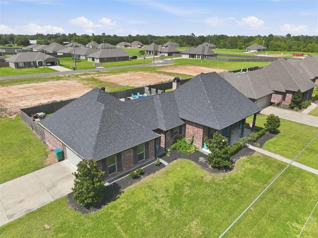 310 Tiffany Dawn Lp, Sulphur, LA 70665